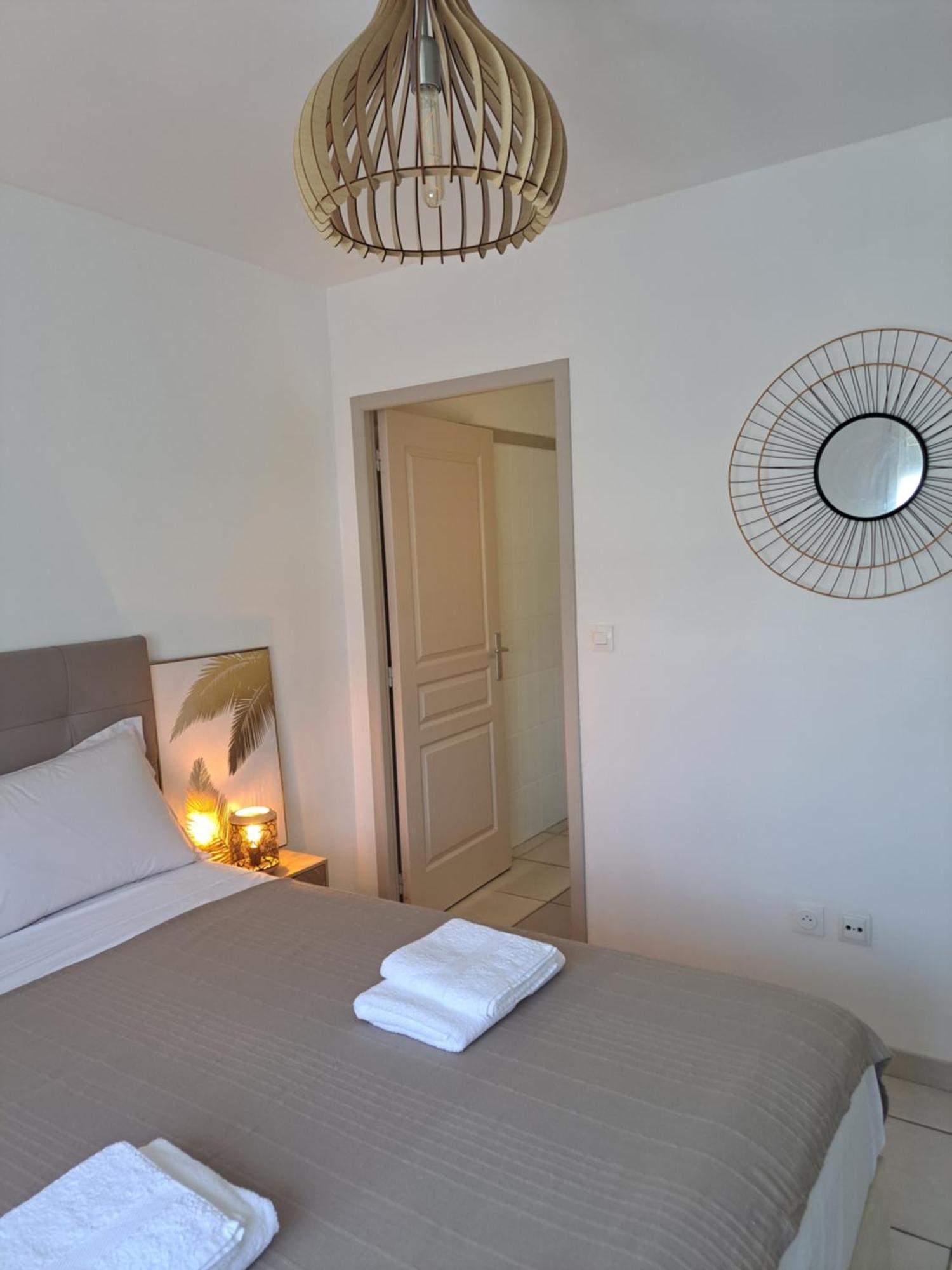 Ste Luce, N° 11 Appart -300M Plage De Mabouyas Corps de Garde Ngoại thất bức ảnh
